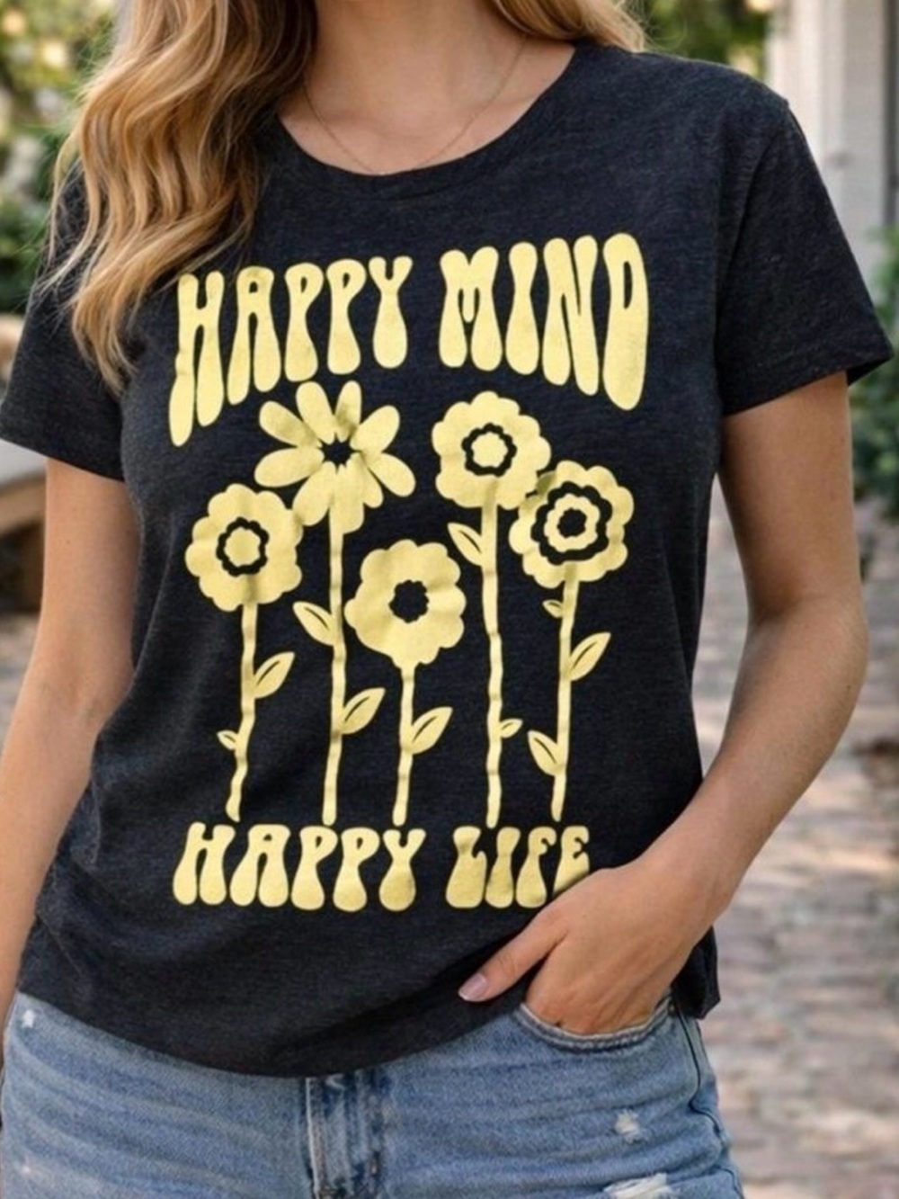 Modern Lux "Happy Mind Happy Life" graphic t-shir